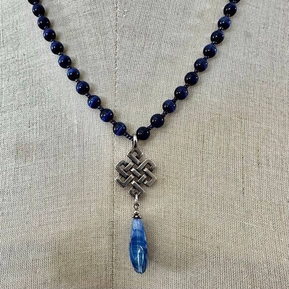 Sterling Silver Blue Tiger’s Eye & Agate Celtic Knot Necklace - Picture 1 of 13